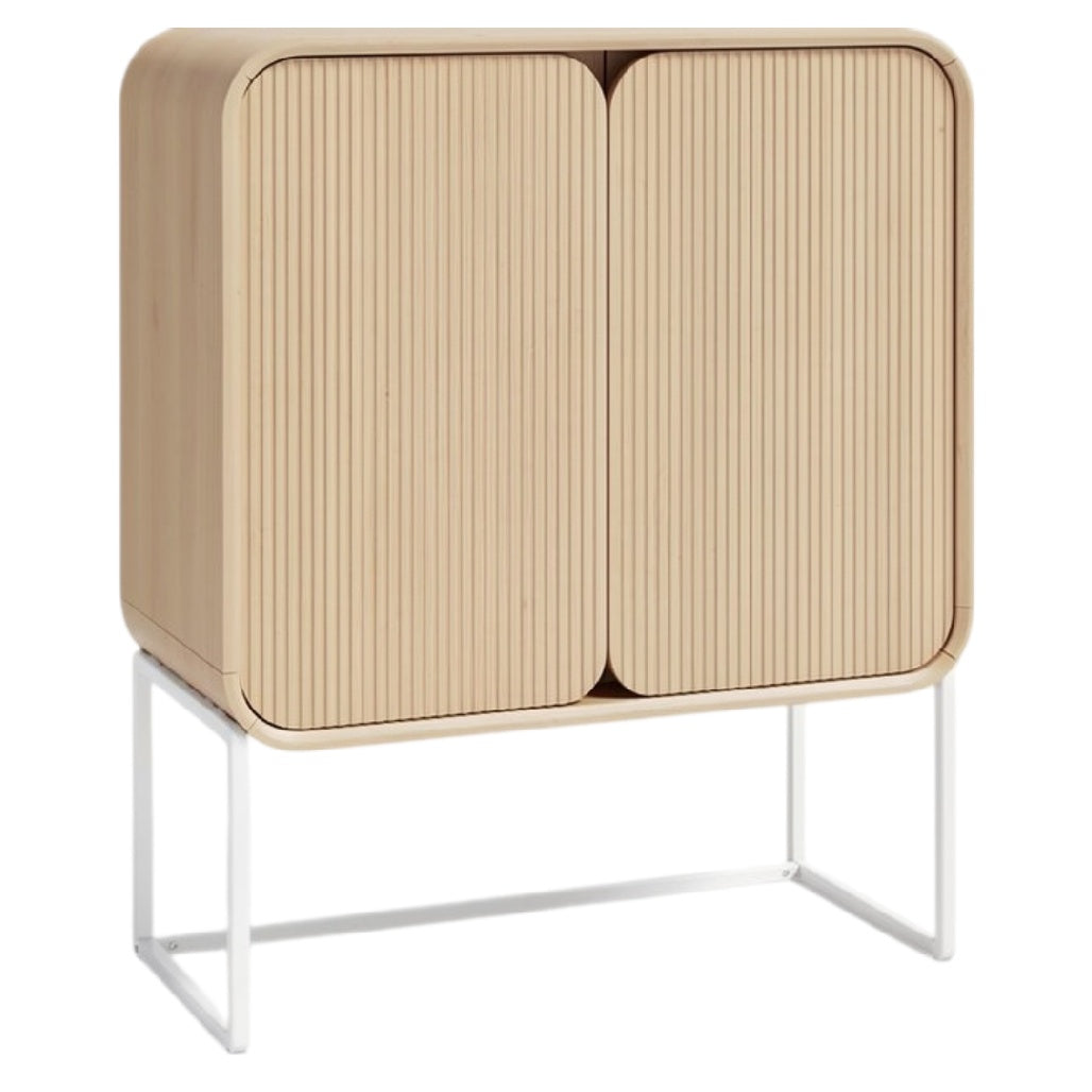 **Technische titel in het Nederlands: Modern houten kast met golvende fronten en metalen onderstel**